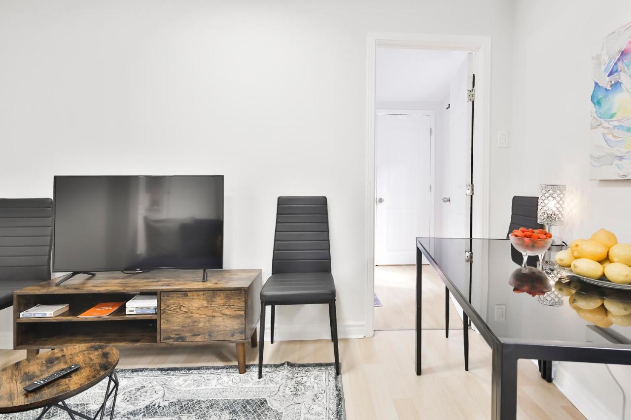 Free Parking And Central Location Montreal Exterior foto