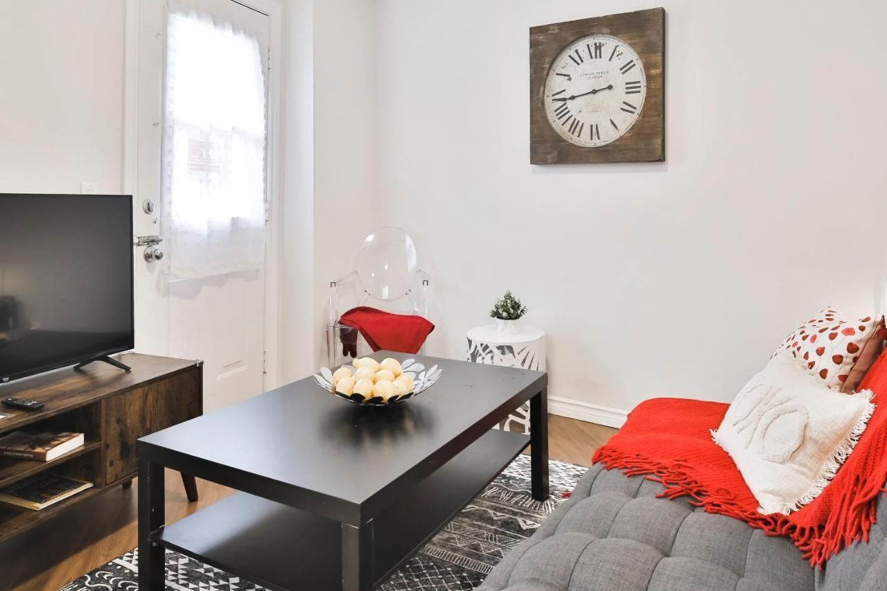 Free Parking And Central Location Montreal Exterior foto