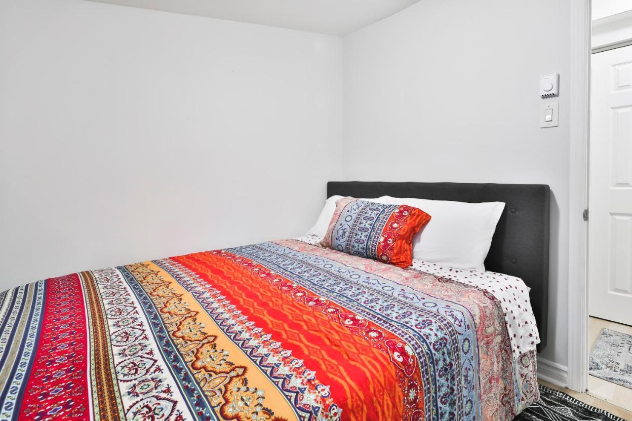 Free Parking And Central Location Montreal Exterior foto