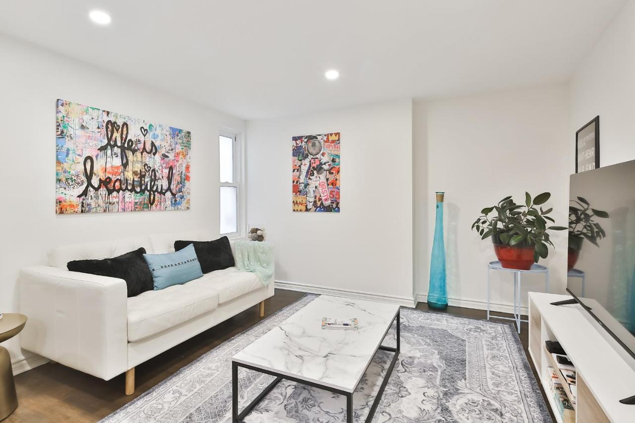 Free Parking And Central Location Montreal Exterior foto